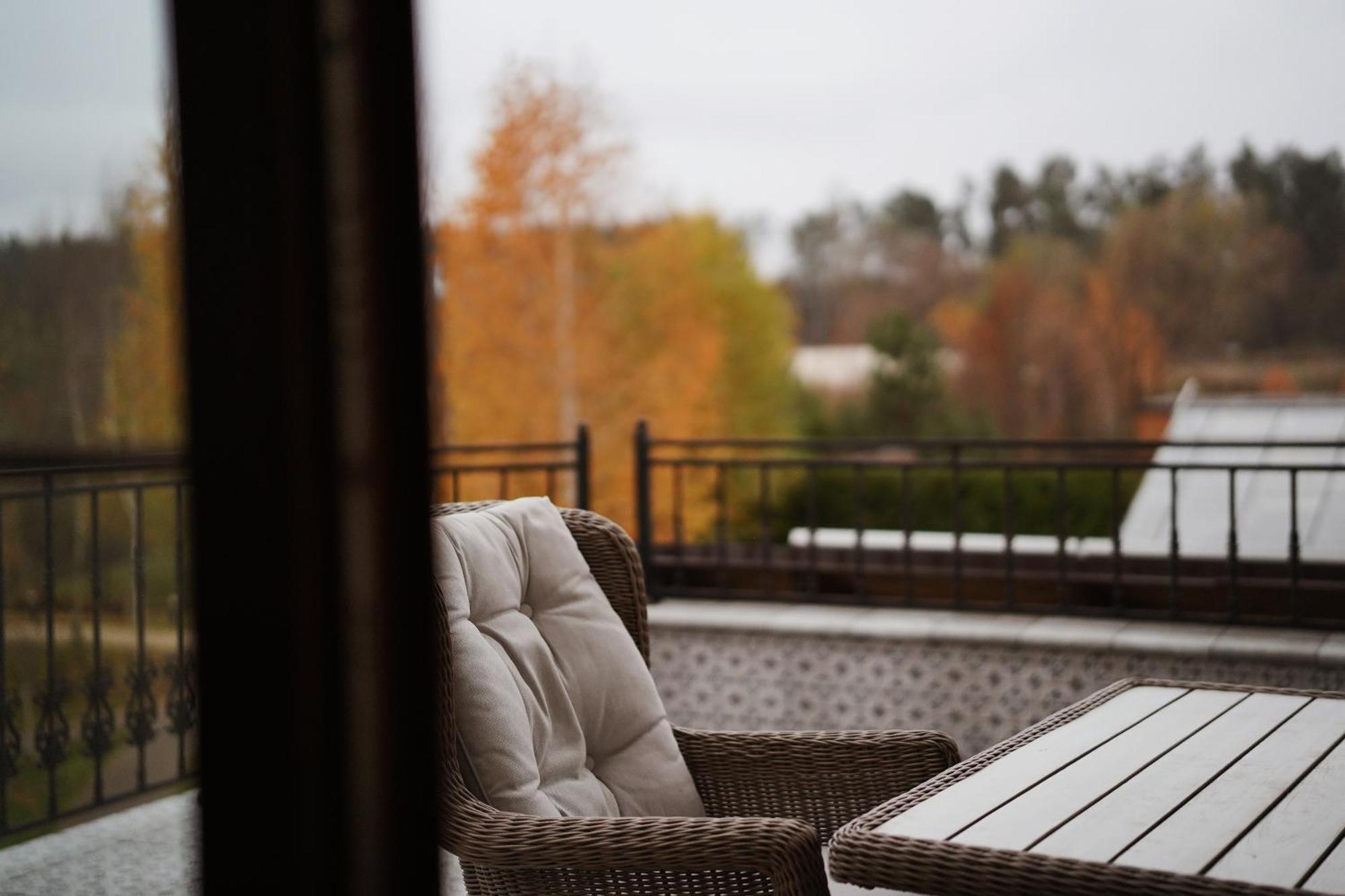 Bobritsa Dacha Hotel Exterior photo